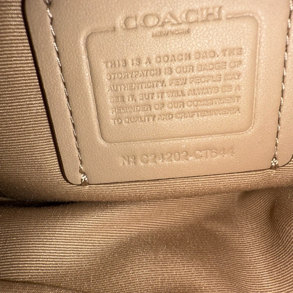 Coach Cream Crescent Leather Shoulder Bag with Silver Hardware - Picture 3 of 5